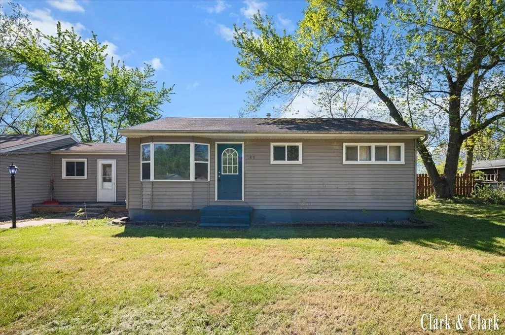 146 S Carleton Drive Pennfield Charter Township MI 49017