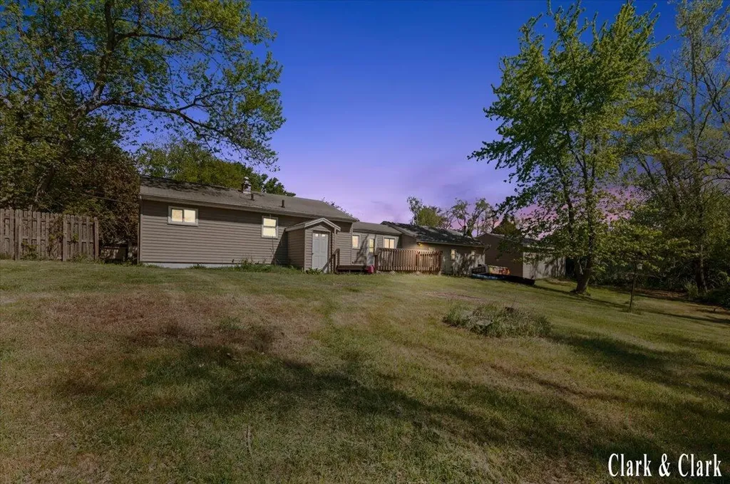 146 S Carleton Drive Pennfield Charter Township MI 49017