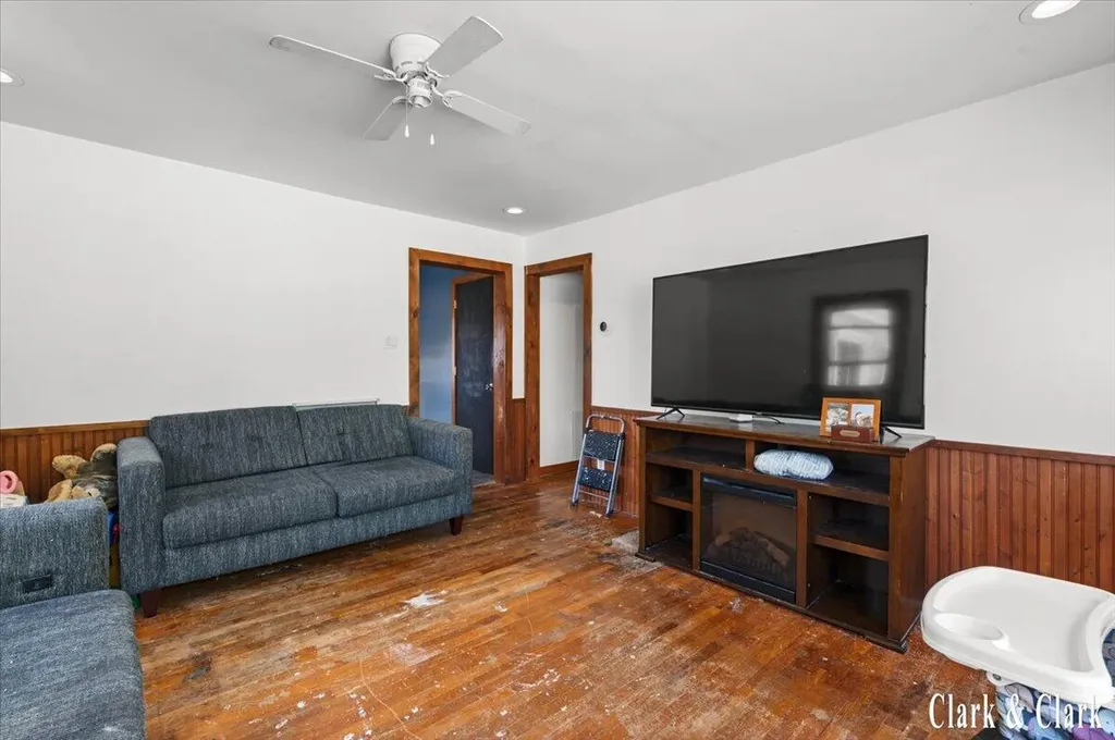 146 S Carleton Drive Pennfield Charter Township MI 49017