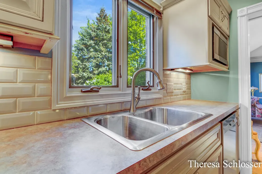 3704 Piute Drive SW Grandville City MI 49418