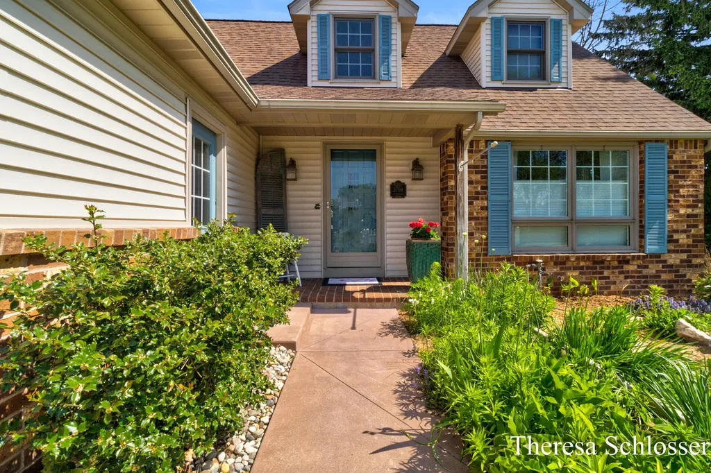 3704 Piute Drive SW Grandville City MI 49418