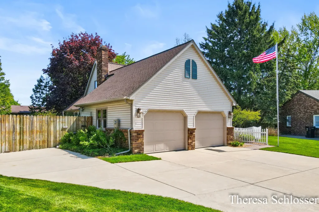 3704 Piute Drive SW Grandville City MI 49418