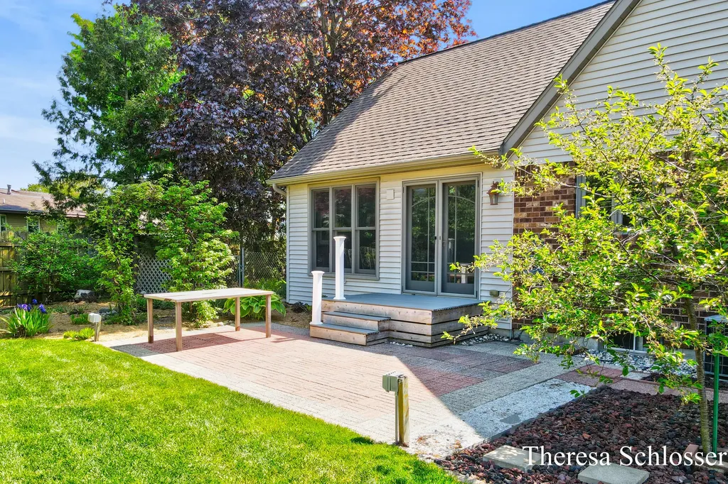 3704 Piute Drive SW Grandville City MI 49418
