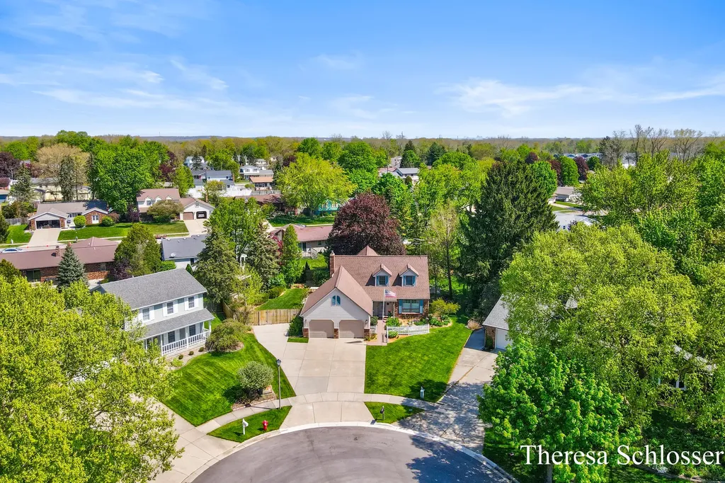 3704 Piute Drive SW Grandville City MI 49418