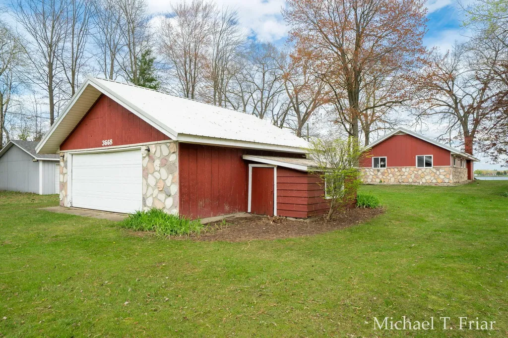 3668 Sunny Drive Orient Township MI 49679