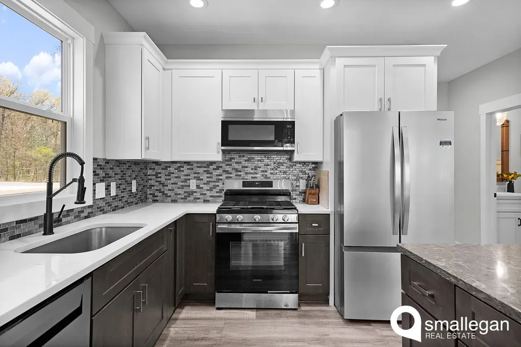 627 S Walker Road Muskegon Charter Township MI 49442