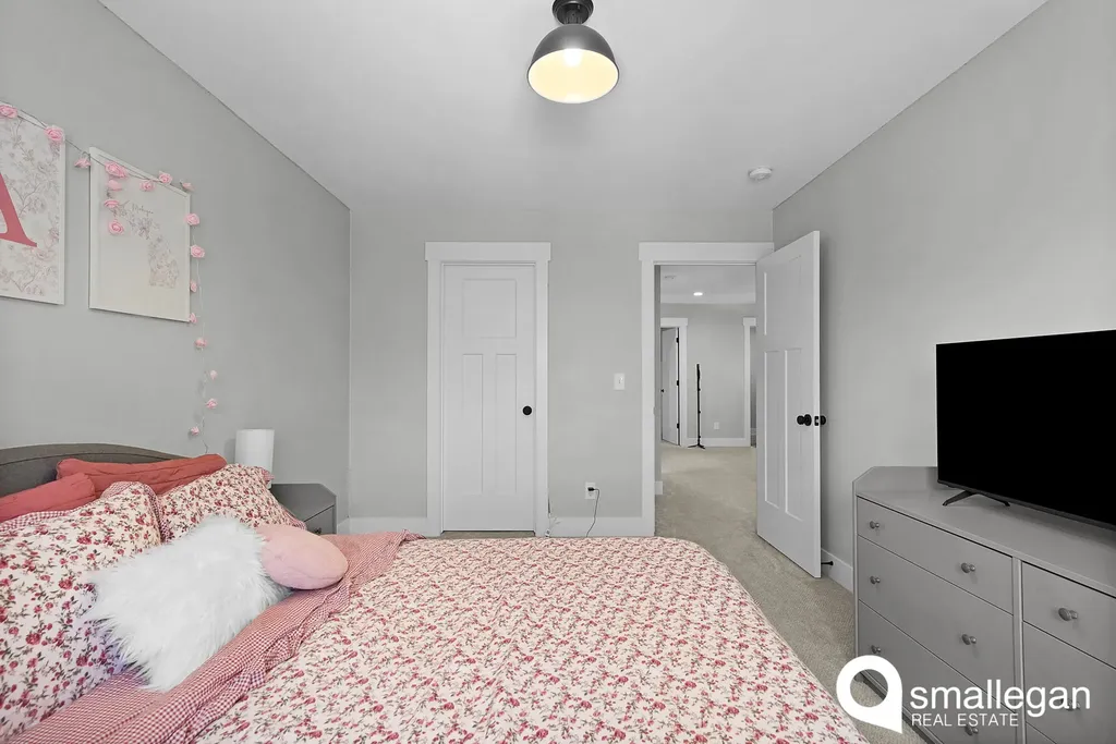 627 S Walker Road Muskegon Charter Township MI 49442