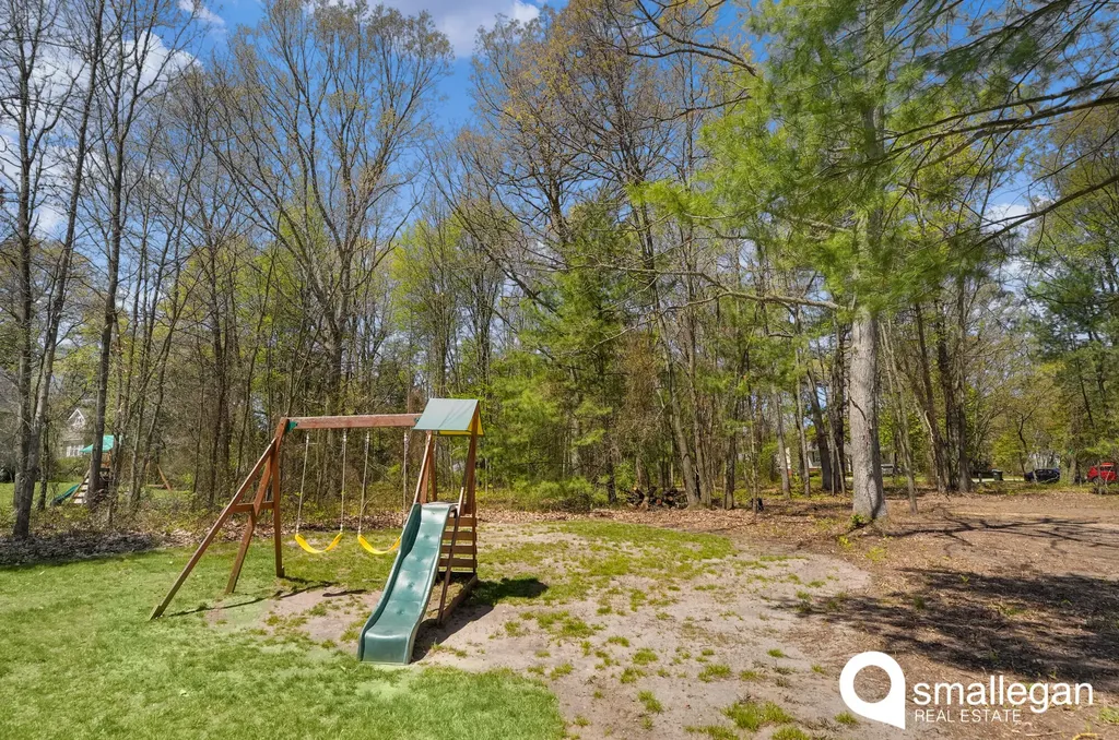 627 S Walker Road Muskegon Charter Township MI 49442