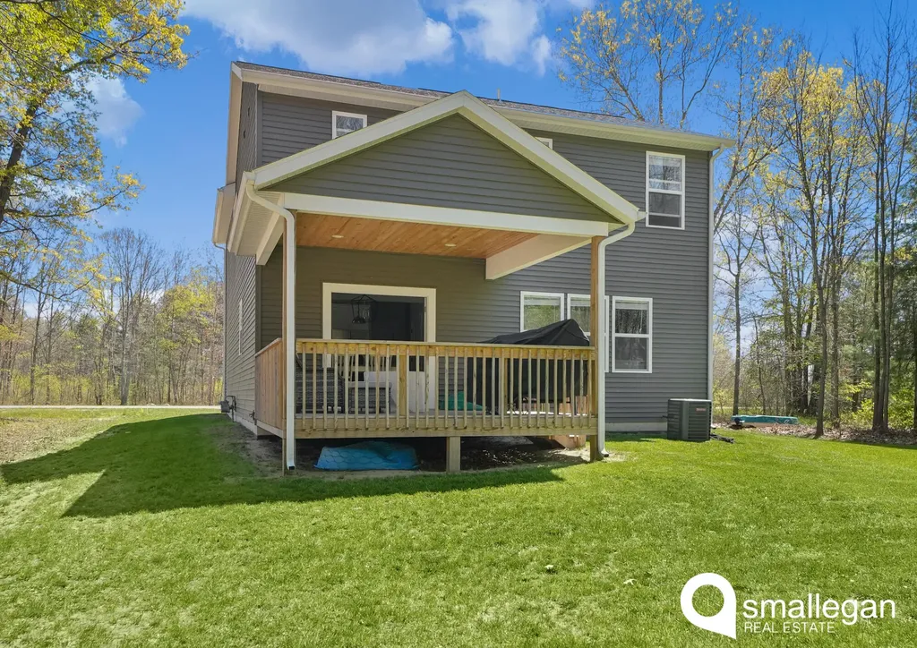 627 S Walker Road Muskegon Charter Township MI 49442