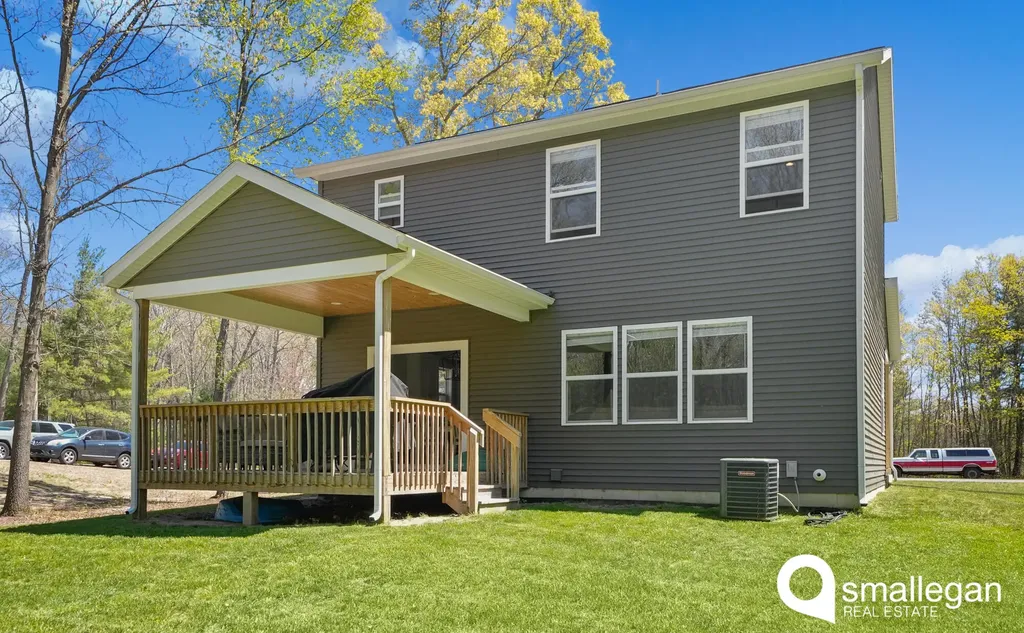 627 S Walker Road Muskegon Charter Township MI 49442