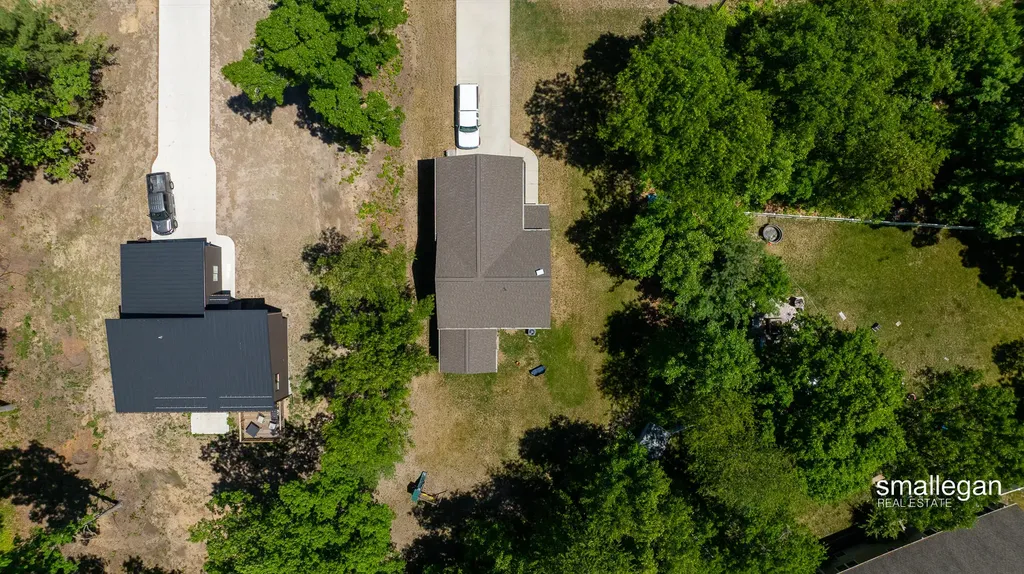 627 S Walker Road Muskegon Charter Township MI 49442