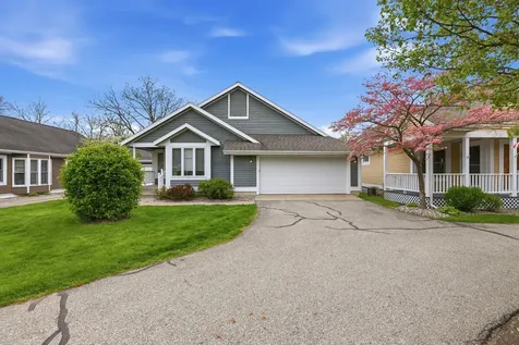 3229 Woodberry Drive SE Kentwood City MI 49512