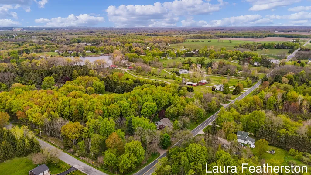 10451 Pine Island Drive NE Algoma Township MI 49345