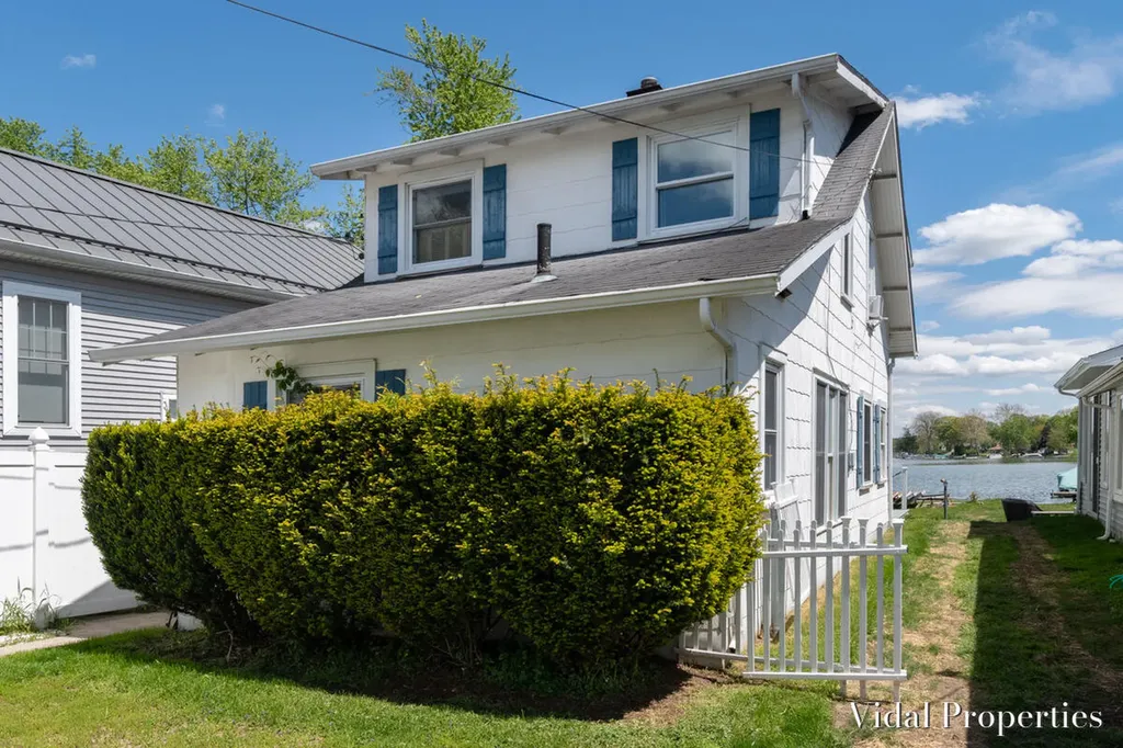 8929 Waruf Avenue Portage City MI 49002