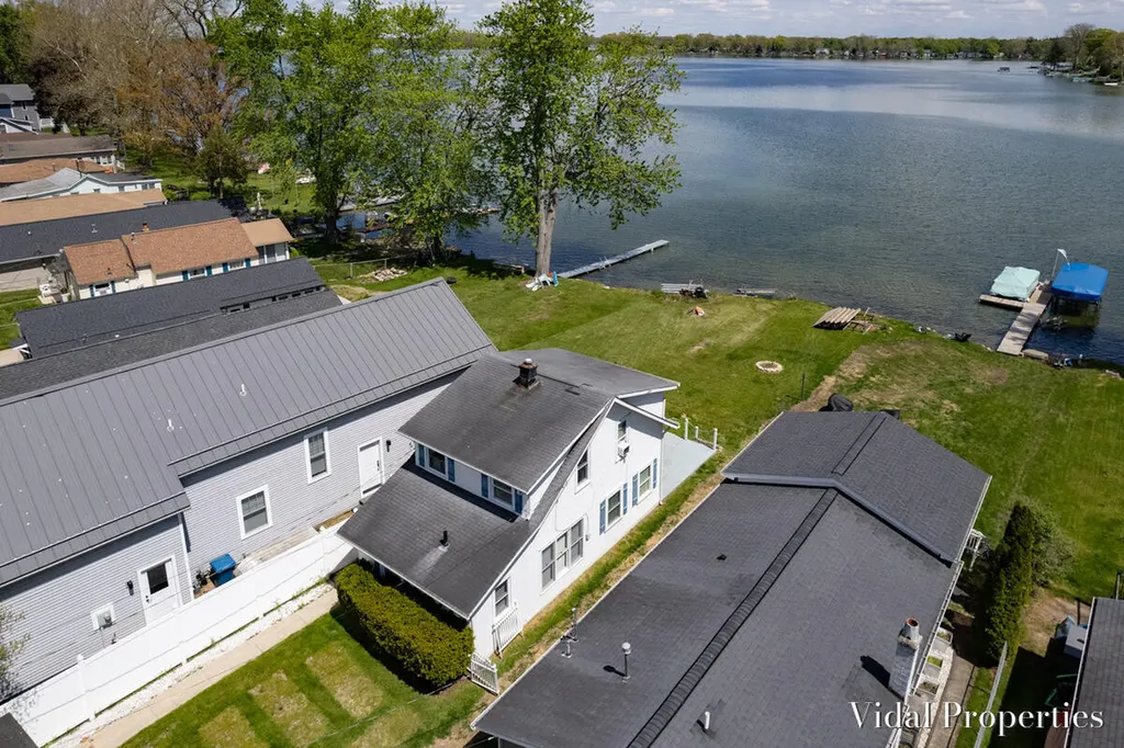 8929 Waruf Avenue Portage City MI 49002