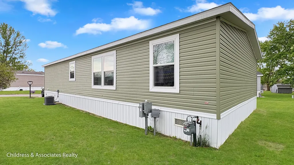7045 Shamley Avenue NE Plainfield Charter Township MI 49306