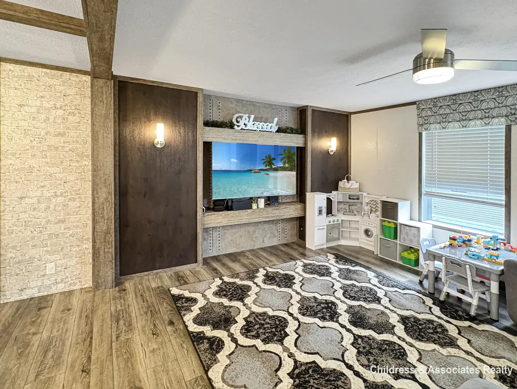 7265 Old Hickory Drive NE Plainfield Charter Township MI 49306