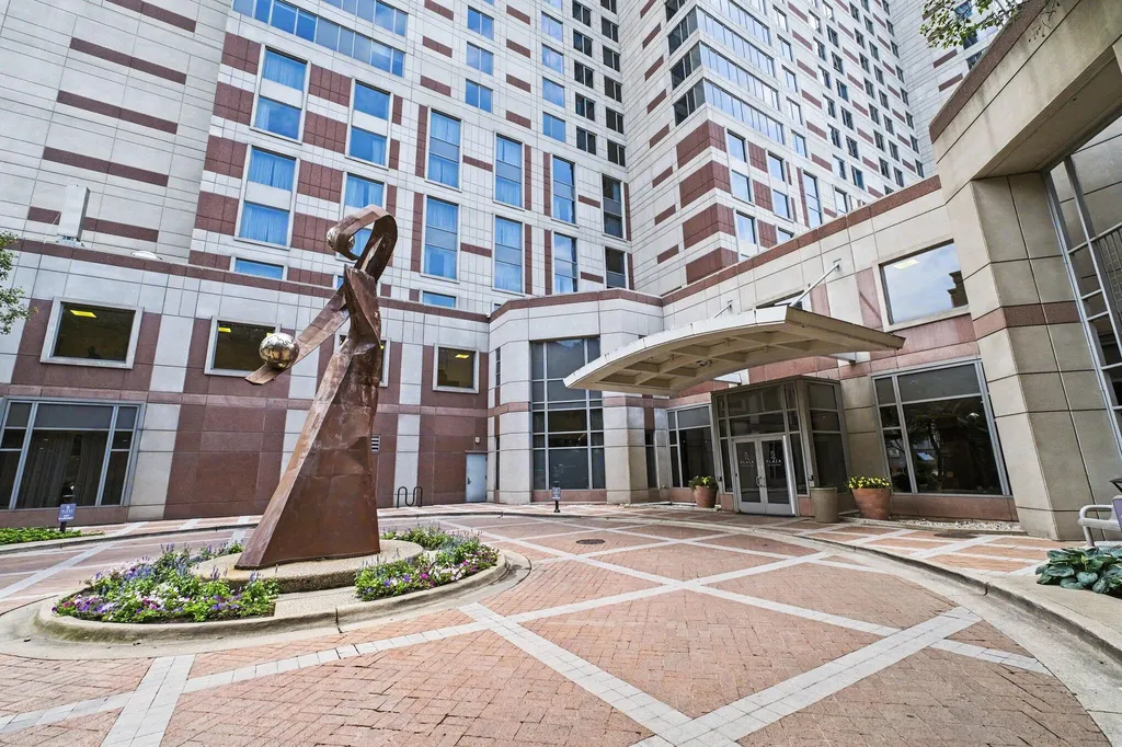 117 Campau Circle NW Grand Rapids City MI 49503