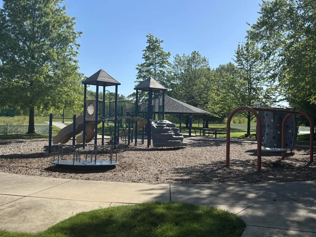 4316 Stratton Boulevard Kentwood City MI 49512