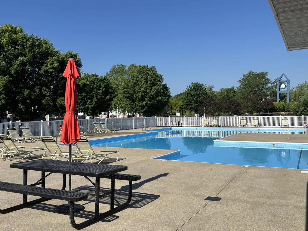 4316 Stratton Boulevard Kentwood City MI 49512