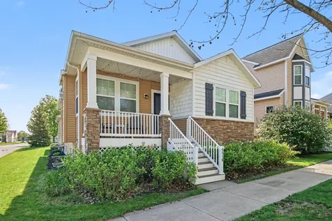 4316 Stratton Boulevard Kentwood City MI 49512