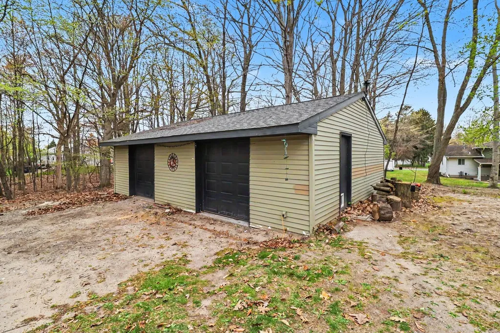 811 N Washington Avenue Ludington City MI 49431