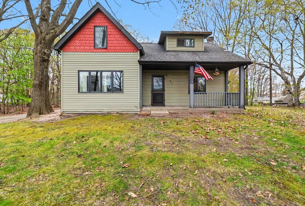 811 N Washington Avenue Ludington City MI 49431
