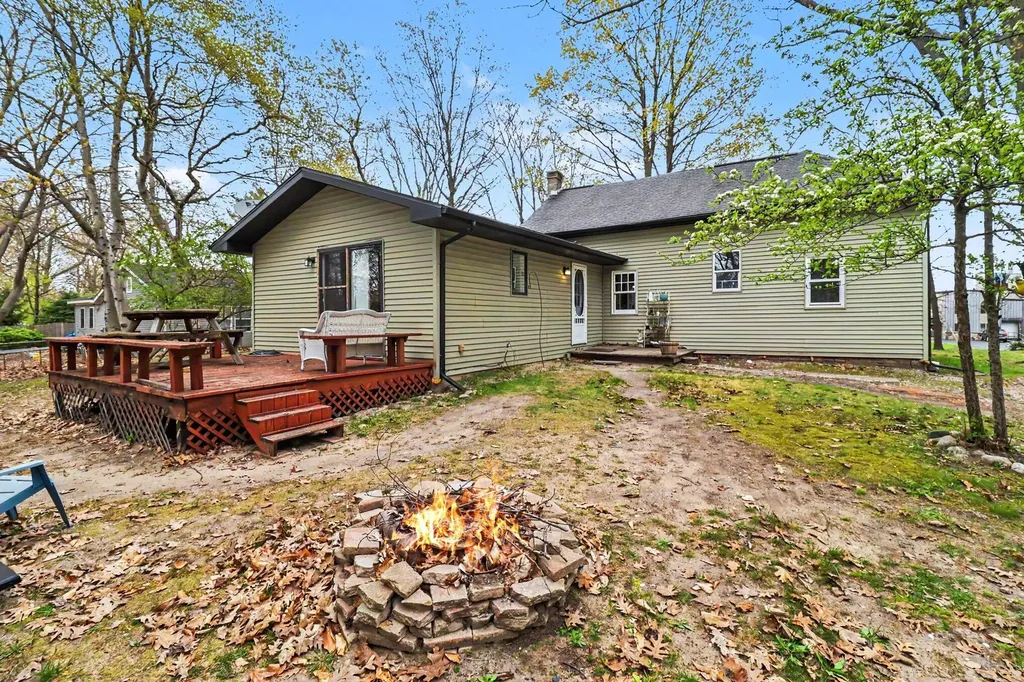 811 N Washington Avenue Ludington City MI 49431