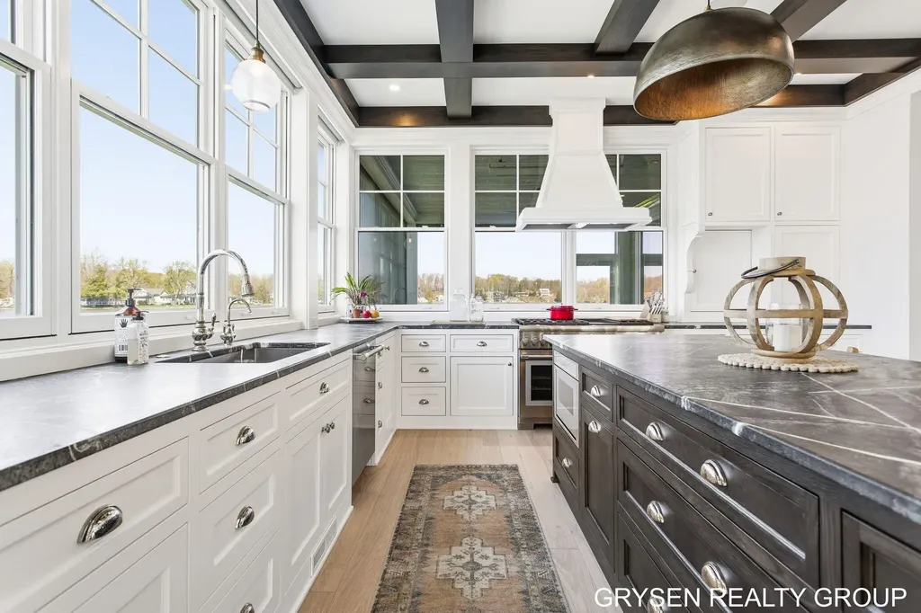 511 N Lake Drive Leighton Township MI 49316