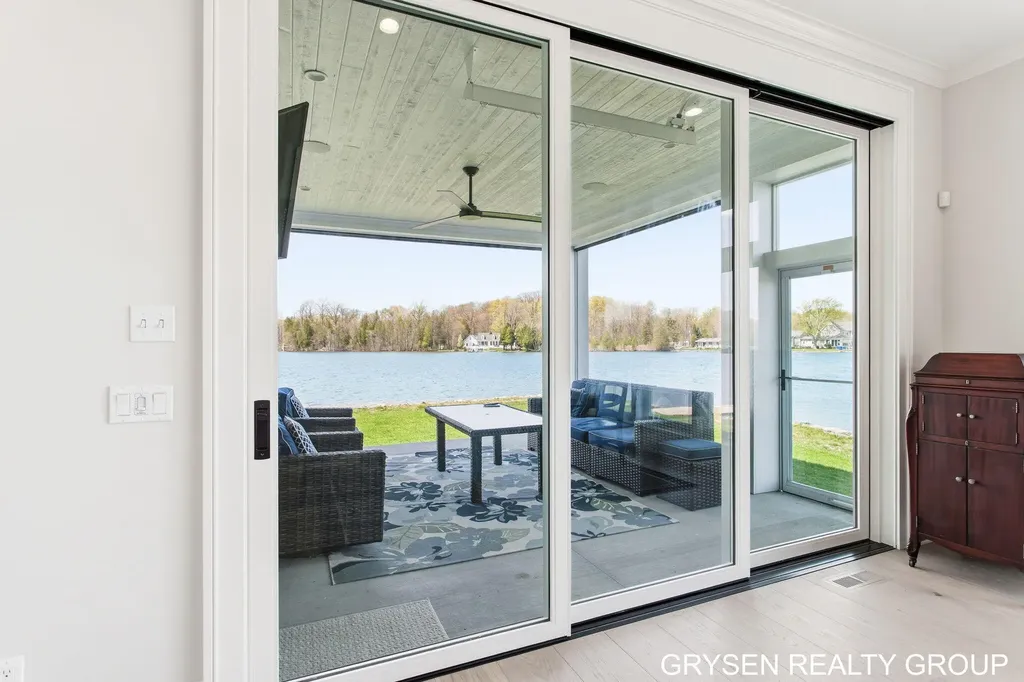 511 N Lake Drive Leighton Township MI 49316