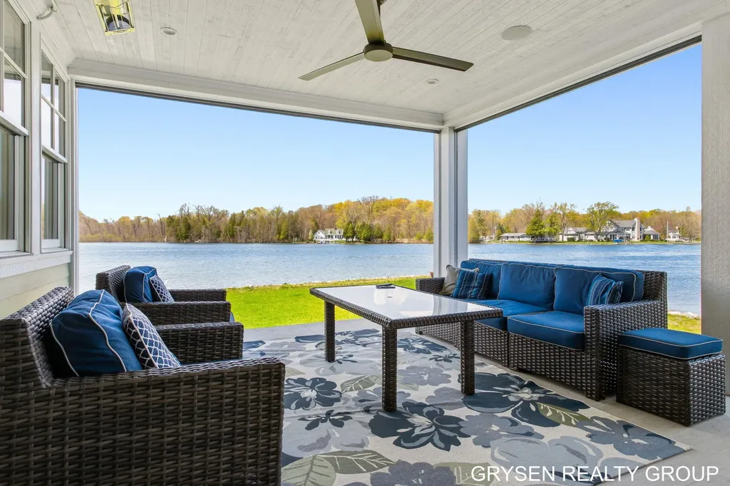 511 N Lake Drive Leighton Township MI 49316