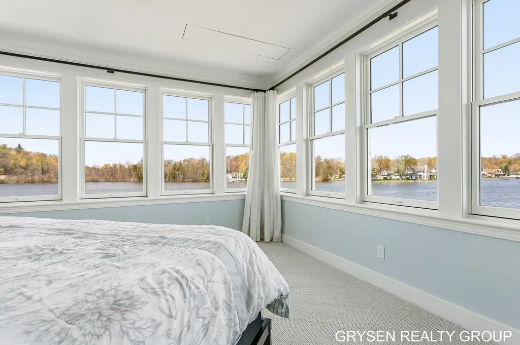 511 N Lake Drive Leighton Township MI 49316