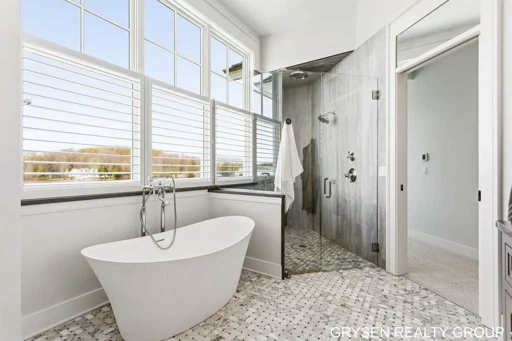 511 N Lake Drive Leighton Township MI 49316