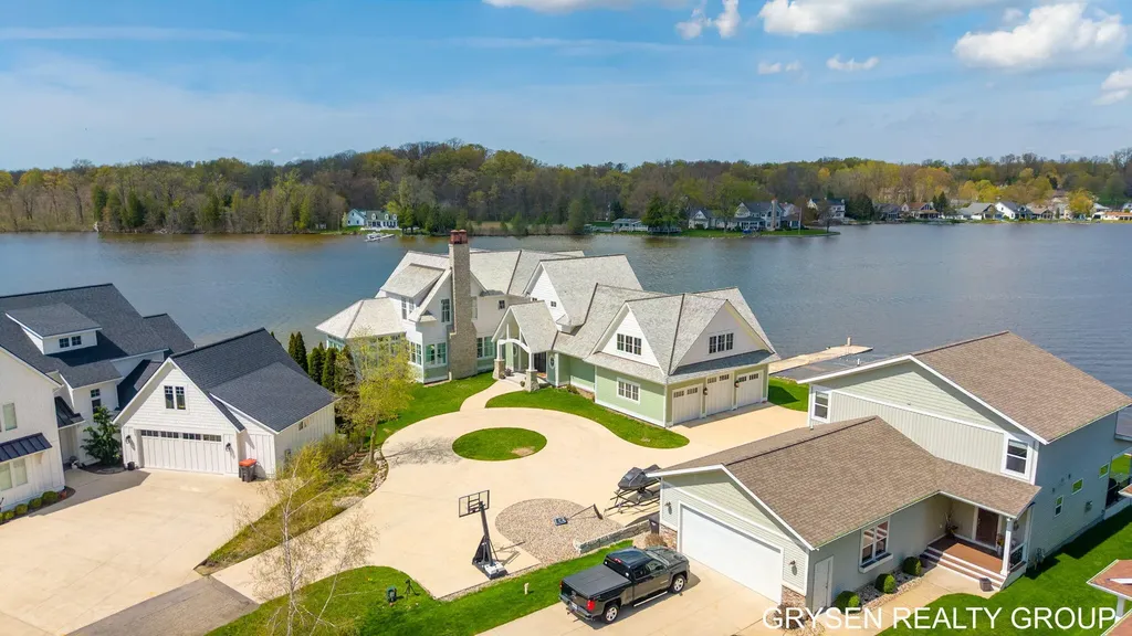 511 N Lake Drive Leighton Township MI 49316