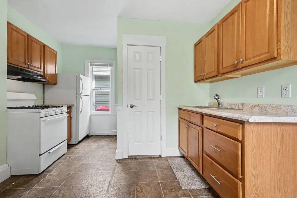 831 Second Street NW Grand Rapids City MI 49504
