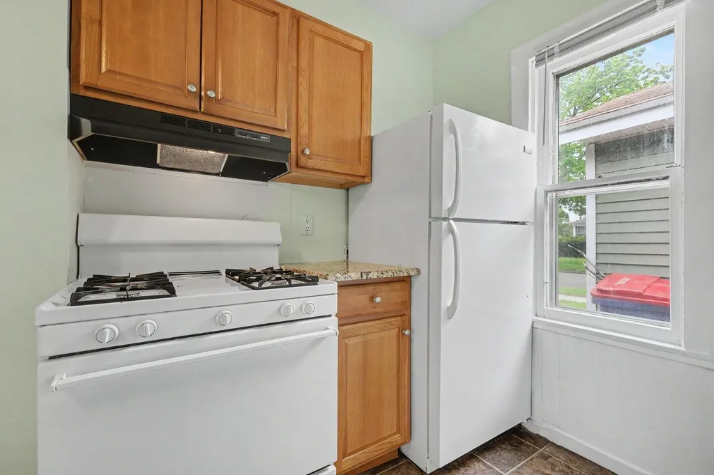 831 Second Street NW Grand Rapids City MI 49504