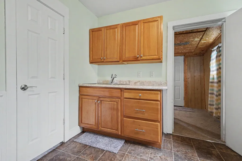 831 Second Street NW Grand Rapids City MI 49504