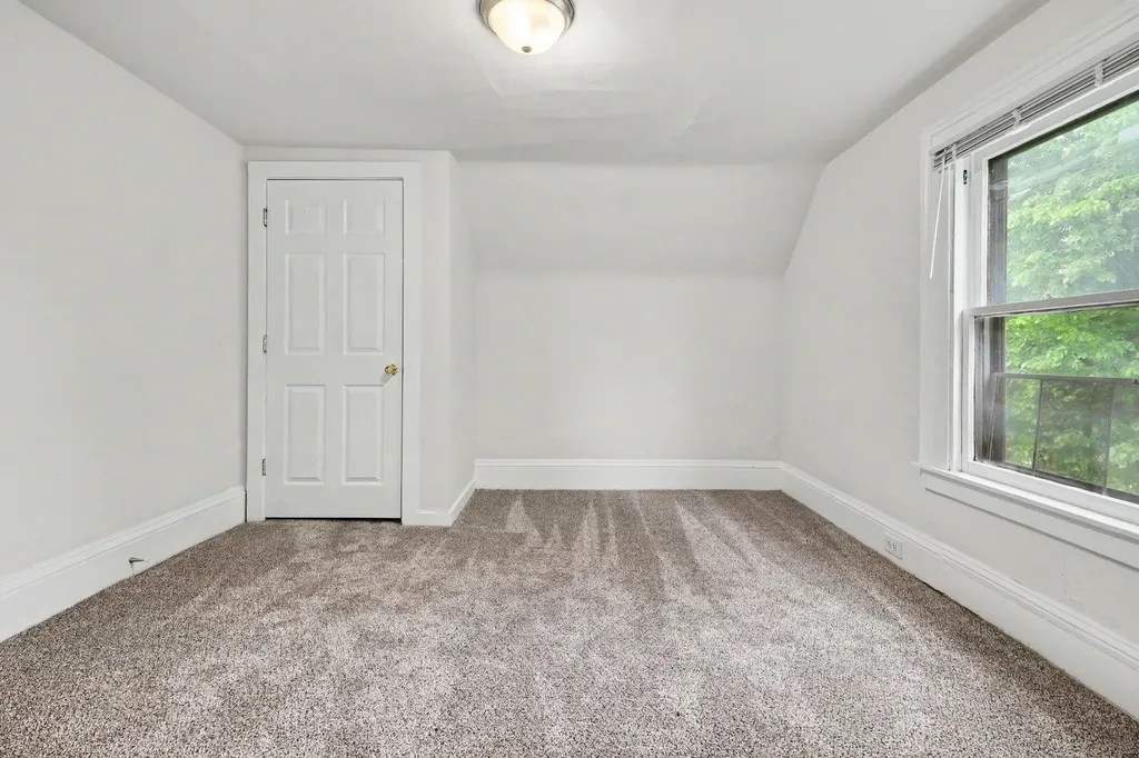 831 Second Street NW Grand Rapids City MI 49504