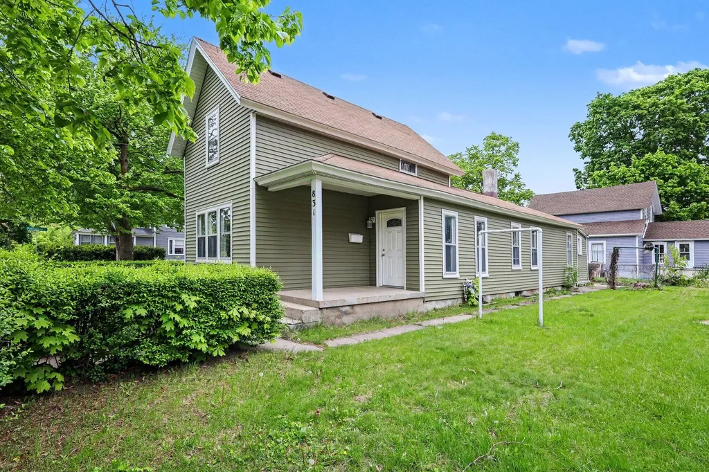 831 Second Street NW Grand Rapids City MI 49504