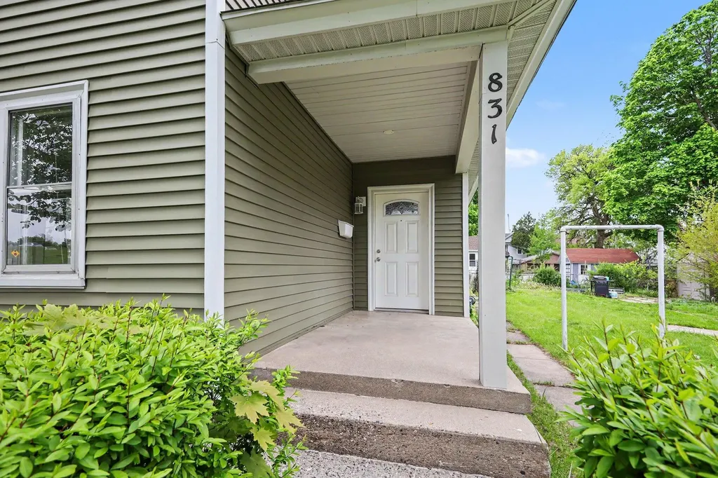 831 Second Street NW Grand Rapids City MI 49504