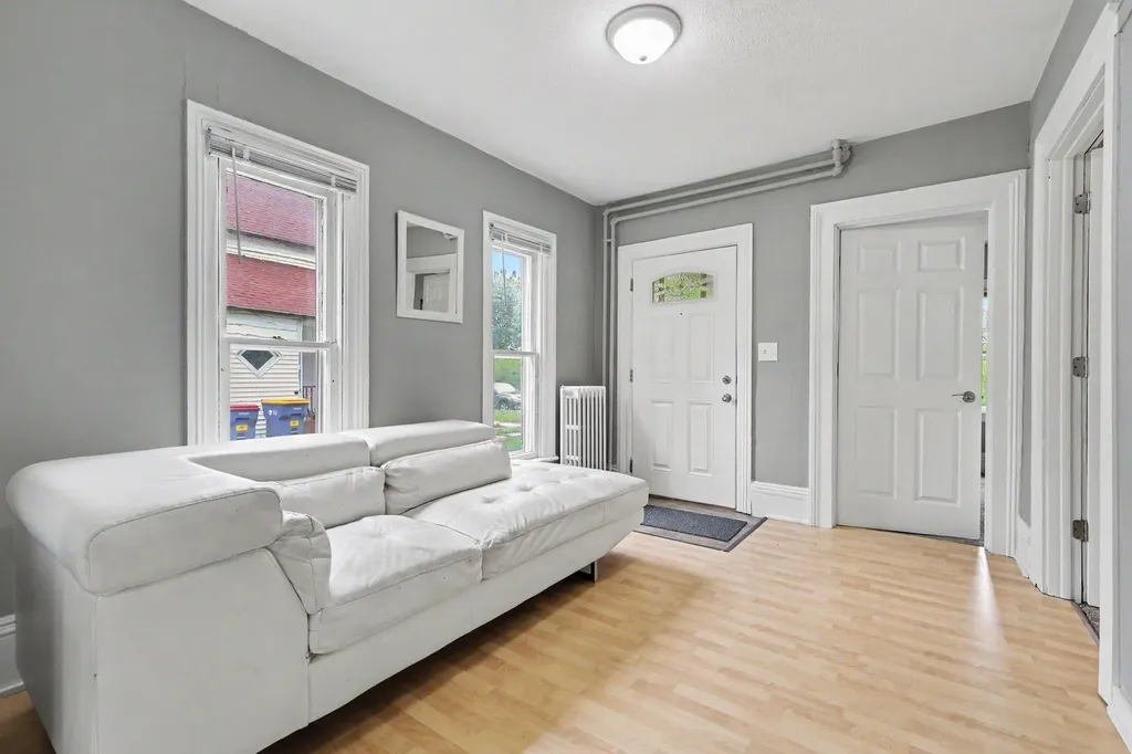 831 Second Street NW Grand Rapids City MI 49504