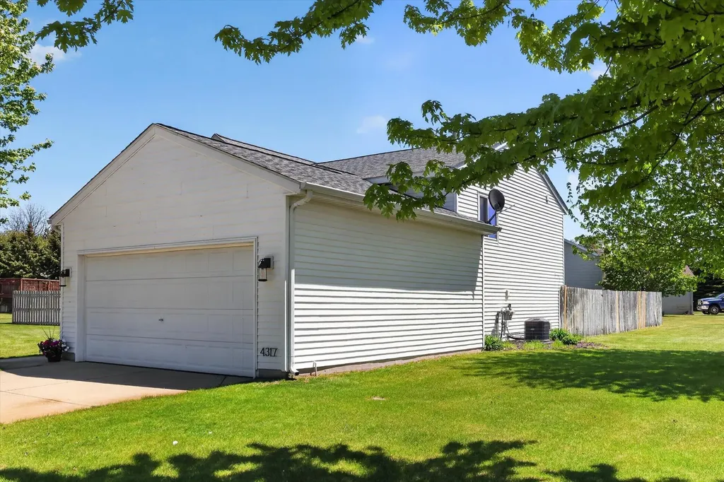 4317 Saturn Drive Dorr Township MI 49323