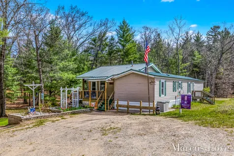 4376 E 24th Street Cherry Valley Township MI 49623