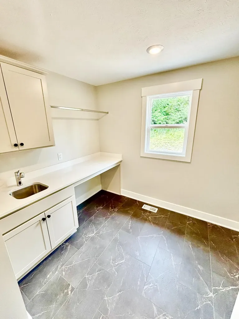 5859 Valley Point Drive SE Caledonia Township MI 49316