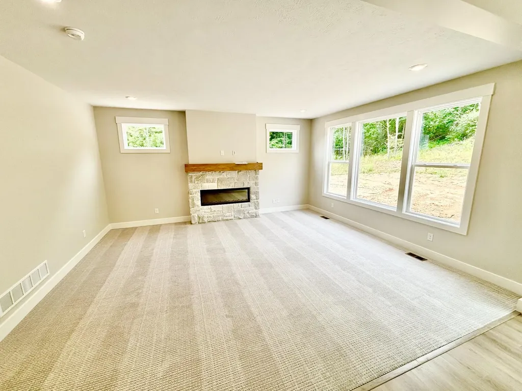 5859 Valley Point Drive SE Caledonia Township MI 49316