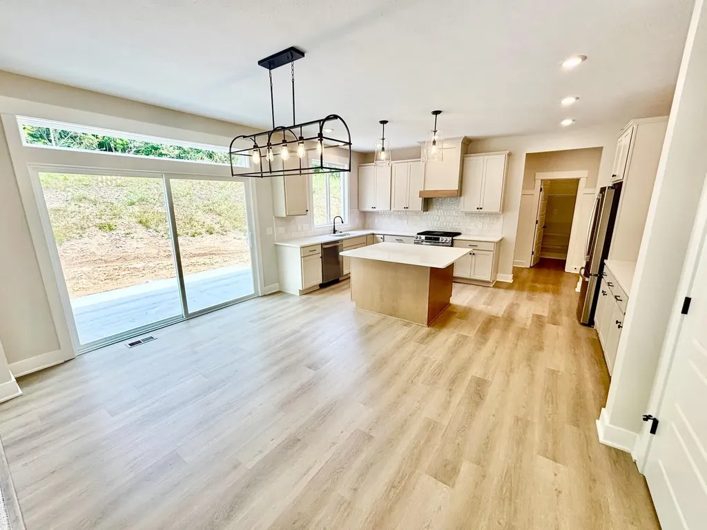 5859 Valley Point Drive SE Caledonia Township MI 49316