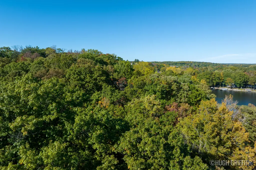 6811 Burger Drive SE Cascade Charter Township MI 49546