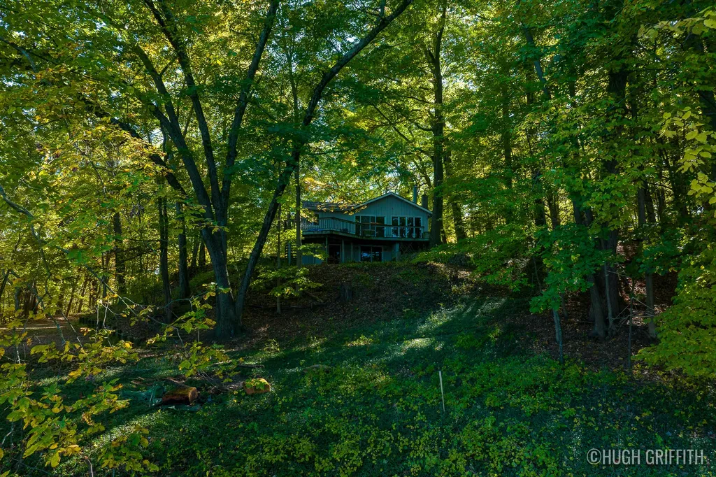 6811 Burger Drive SE Cascade Charter Township MI 49546