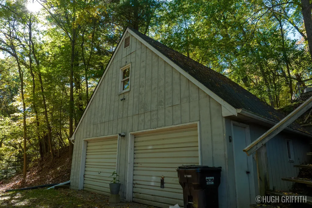 6811 Burger Drive SE Cascade Charter Township MI 49546