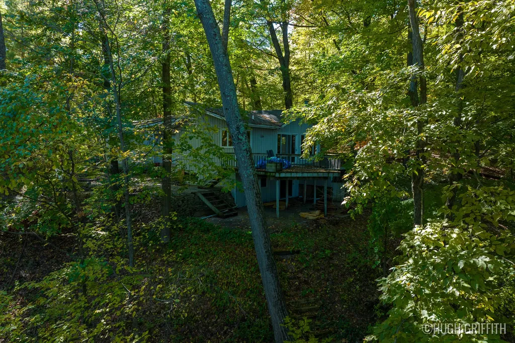 6811 Burger Drive SE Cascade Charter Township MI 49546